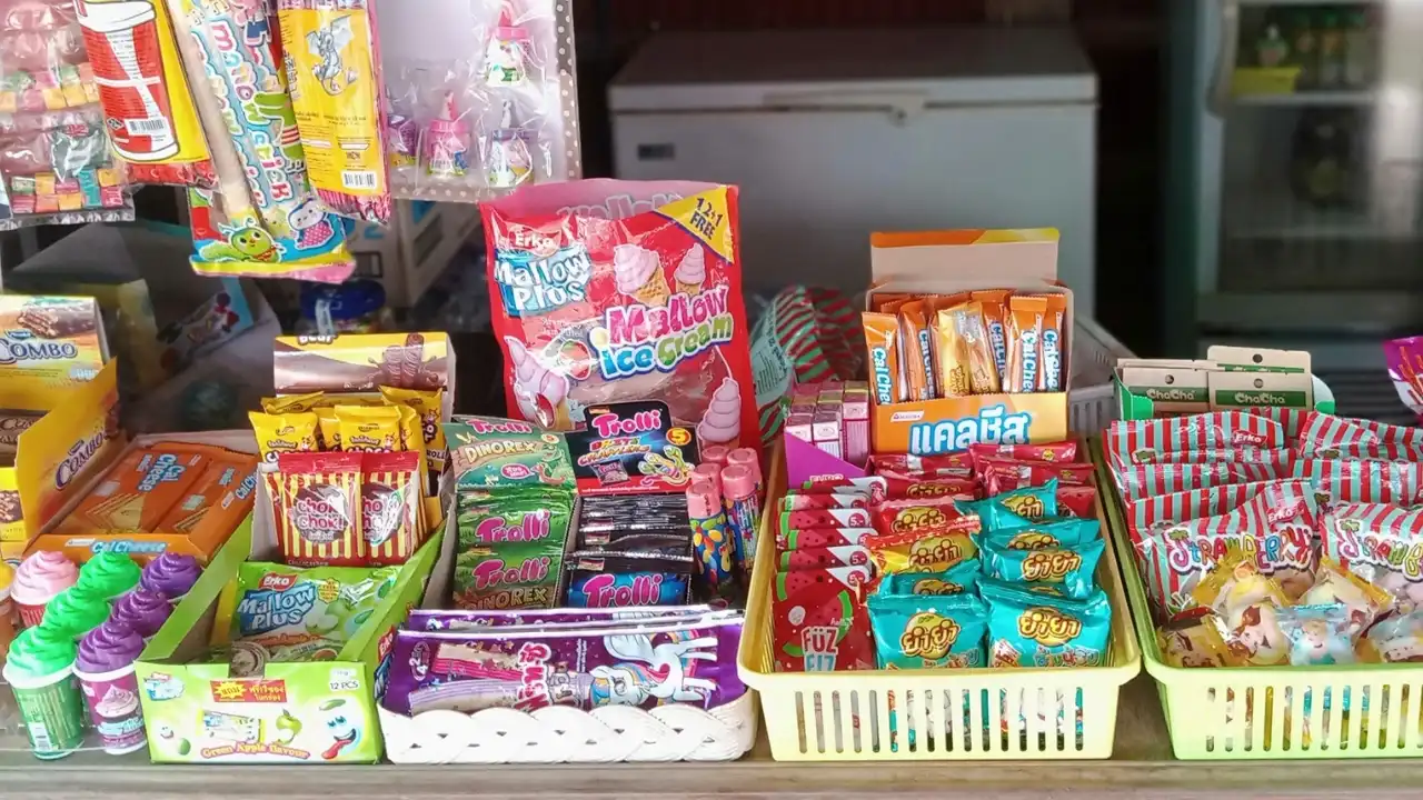 ขายขนม ของกินในโรงเรียน